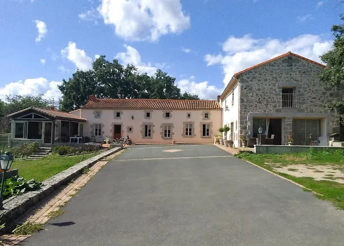 Hébergement de vacances à La Ferme - 10 Personnes Saint-Aubin-le-Cloud