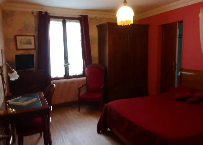 à La Ferme - 10 Personnes Hébergement de vacances Saint-Aubin-le-Cloud